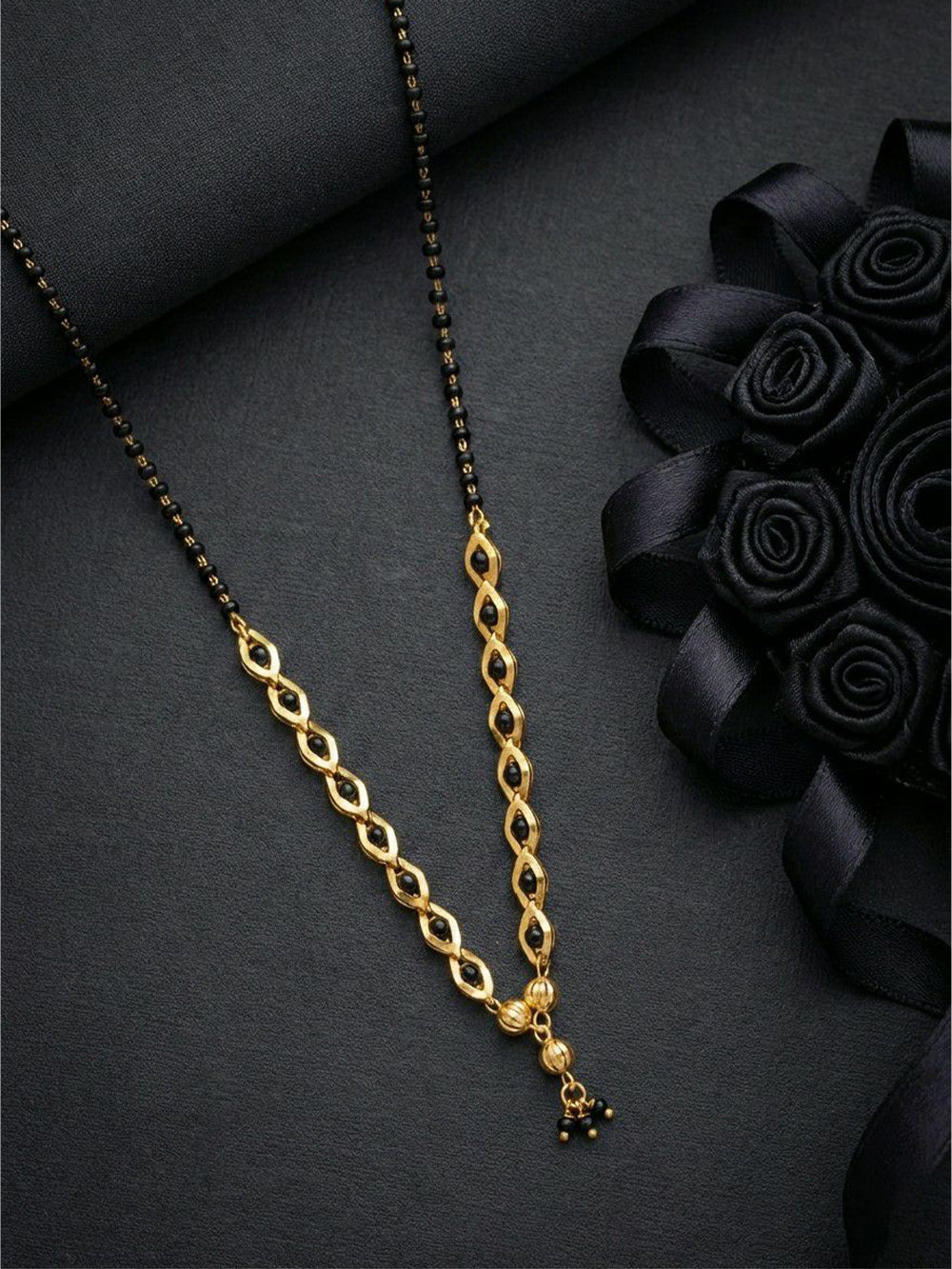Aarini Link Mangalsutra