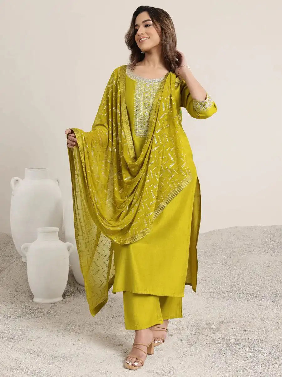 Embroidered Round Neck Straight Kurta Set